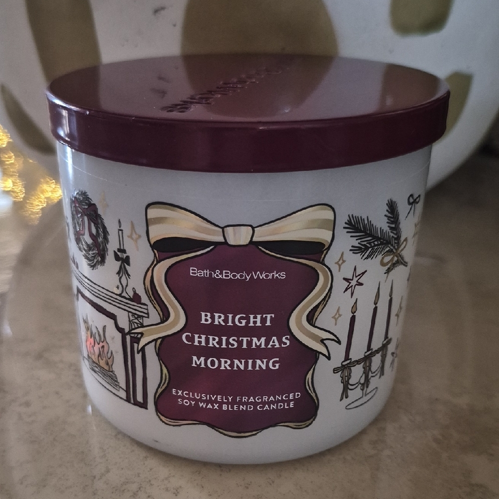 Bath & Body Works Bright Christmas Morning Candle